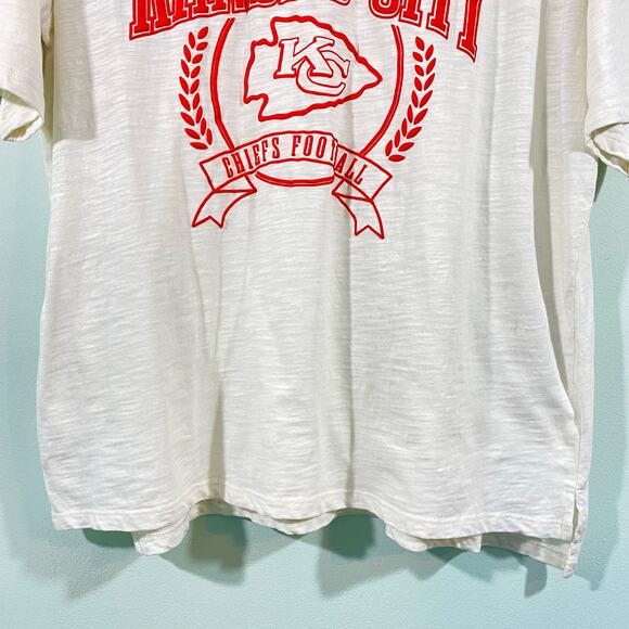 NFL Team Apparel Women Kansas City Chiefs White & Red Graphics SS Tee Size XL - Picture 5 of 8